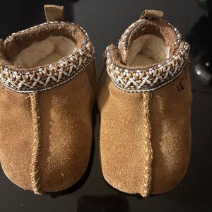UGG Baby Tasman slippers in box